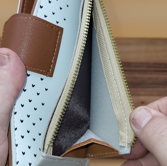 🩷 3/$15 Cute Women's Wallet with a Heart Pattern in White & Brown, NWOT - Picture 4 of 5